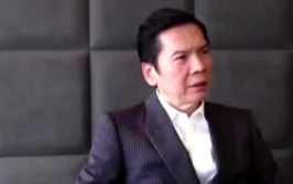 向华强到底什么来头,香港影视界传奇人物背后的权势与影响力