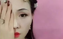 娱乐吃瓜君男孩化妆,揭秘男孩化妆潮流，变身美妆达人