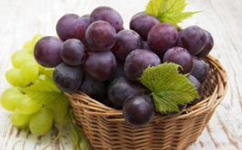 娱乐吃瓜酱吃葡萄,娱乐吃瓜酱带你品味葡萄的甜蜜与酸涩